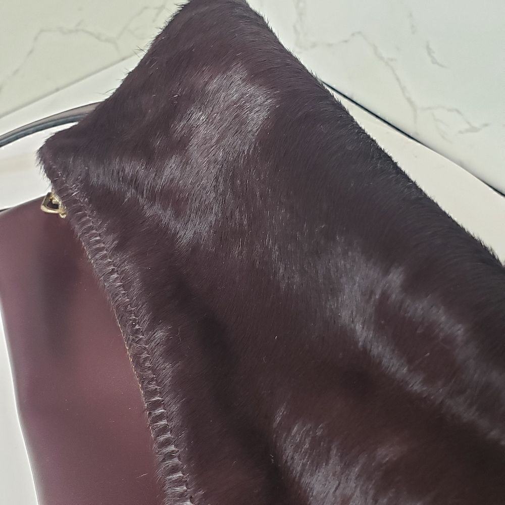 LA DIVA Leather & Faux Fur Envelope Crossbody Wristlet Bag - Picture 4 of 16